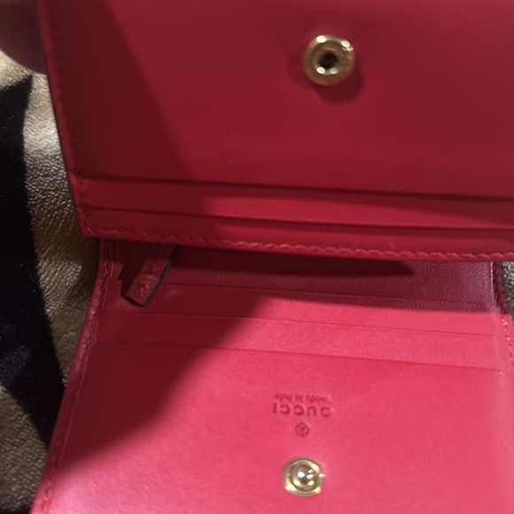 Gucci cherry elegant wallet like new..with box one light crease on the inside - Picture 9 of 14